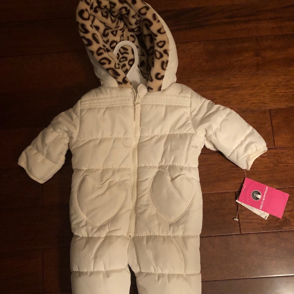 Snow suit